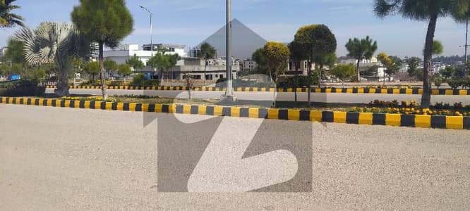 ٹاپ سٹی 1 - بلاک ڈی ٹاپ سٹی 1,اسلام آباد میں 10 مرلہ رہائشی پلاٹ 2.1 کروڑ میں برائے فروخت۔