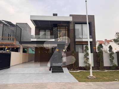 ڈی ایچ اے فیز 7 ڈیفنس (ڈی ایچ اے),لاہور میں 5 کمروں کا 1 کنال مکان 13.65 کروڑ میں برائے فروخت۔