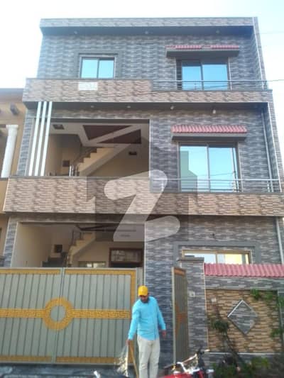 پارک ویو سٹی ۔ پلاٹینم بلاک پارک ویو سٹی,لاہور میں 5 کمروں کا 5 مرلہ مکان 75.0 ہزار میں کرایہ پر دستیاب ہے۔