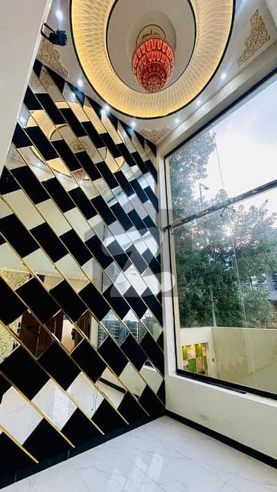 واپڈا ٹاؤن گوجرانوالہ میں 2 کمروں کا 10 مرلہ زیریں پورشن 45.0 ہزار میں کرایہ پر دستیاب ہے۔