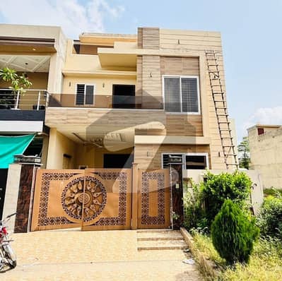 سٹی ہاؤسنگ سوسائٹی گوجرانوالہ میں 4 کمروں کا 5 مرلہ مکان 65.0 ہزار میں کرایہ پر دستیاب ہے۔