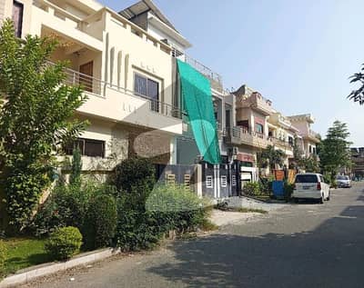 واپڈا ٹاؤن گوجرانوالہ میں 2 کمروں کا 10 مرلہ بالائی پورشن 40.0 ہزار میں کرایہ پر دستیاب ہے۔