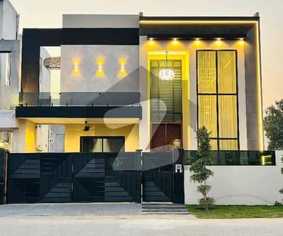 On Excellent Location 10 Marla House For Grabs In Citi Housing Society