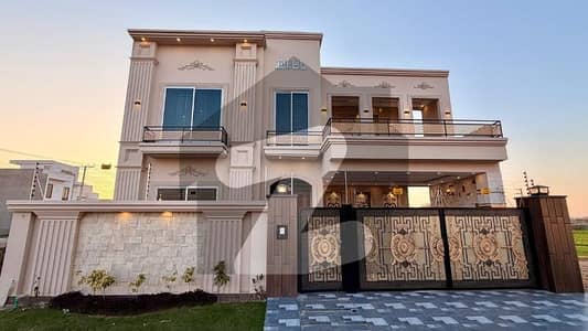 واپڈا ٹاؤن گوجرانوالہ میں 6 کمروں کا 1 کنال مکان 5.8 کروڑ میں برائے فروخت۔