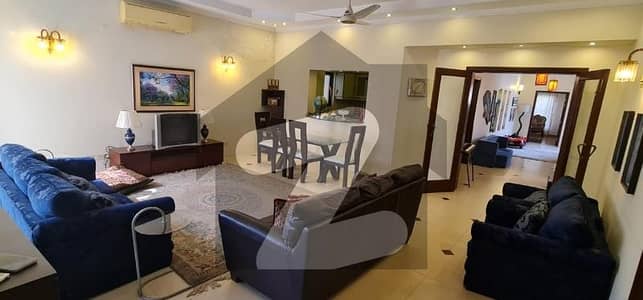 10 Marla Modern House for Sale in NFC 1 Block C 4 Bedroom Luxury Home with 3 Kitchens & 4+1 Bathrooms office building for commercial use