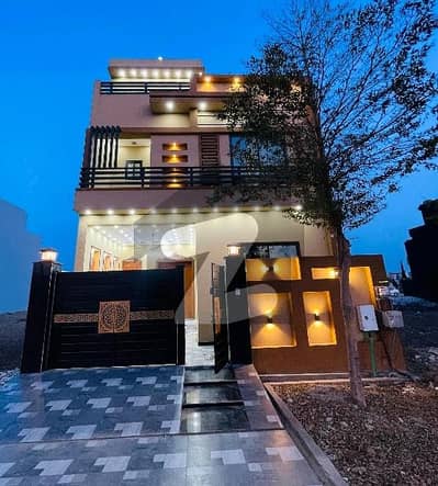 سٹی ہاؤسنگ سوسائٹی گوجرانوالہ میں 4 کمروں کا 5 مرلہ مکان 1.65 کروڑ میں برائے فروخت۔ سٹی ہاؤسنگ سوسائٹی گوجرانوالہ میں 4 کمروں کا 5 مرلہ مکان 1.65 کروڑ میں برائے فروخت۔