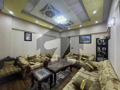 ڈی ایچ اے فیز 6 ڈی ایچ اے ڈیفینس,کراچی میں 3 کمروں کا 8 مرلہ فلیٹ 4.5 کروڑ میں برائے فروخت۔