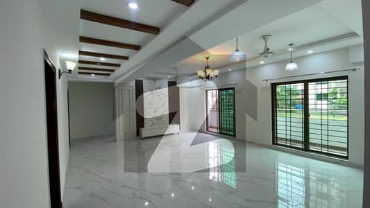 Brand New 4 Bed Apartment