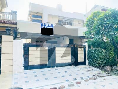 10 Marla Modern House For Rent in Dha Phase 4