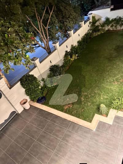 ڈی ایچ اے فیز 5 ڈی ایچ اے ڈیفینس,کراچی میں 8 کمروں کا 2 کنال مکان 15.25 کروڑ میں برائے فروخت۔