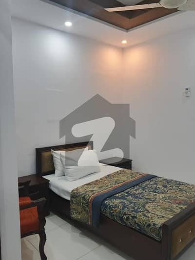 ڈی ایچ اے فیز 1 ڈیفنس (ڈی ایچ اے),لاہور میں 1 کمرے کا 1 کنال کمرہ 55.0 ہزار میں کرایہ پر دستیاب ہے۔