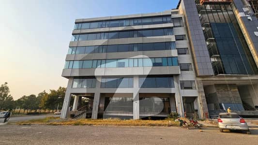 گلبرگ بزنس اسکوائر گلبرگ,اسلام آباد میں 1 کنال Studio دفتر 12.5 لاکھ میں کرایہ پر دستیاب ہے۔
