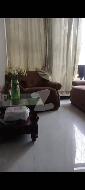 ایف ۔ 10/3 ایف ۔ 10,اسلام آباد میں 6 کمروں کا 4 مرلہ مکان 4.0 کروڑ میں برائے فروخت۔