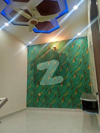 الحفیظ گارڈن - فیز 5 الحفیظ گارڈن,جی ٹی روڈ,لاہور میں 4 کمروں کا 3 مرلہ مکان 1.6 کروڑ میں برائے فروخت۔