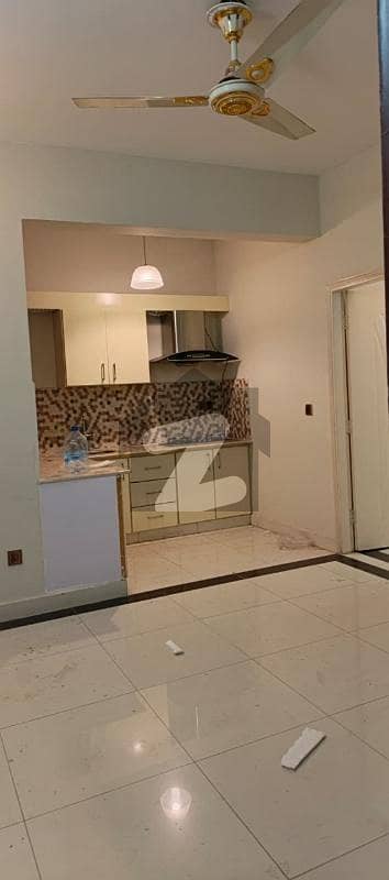 01 BEDROOM LUXURY UNFURNISHED APARTMENT AVAILABLE FOR RENT AT GULBERG GREEN ISLAMABAD