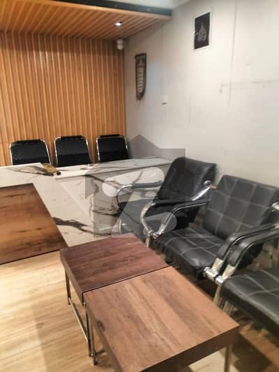 ایف ۔ 10 مرکز ایف ۔ 10,اسلام آباد میں 2 کمروں کا 4 مرلہ دفتر 1.8 لاکھ میں کرایہ پر دستیاب ہے۔