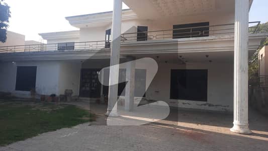 ڈی ایچ اے فیز 1 - بلاک ایل فیز 1,ڈیفنس (ڈی ایچ اے),لاہور میں 7 کمروں کا 2 کنال مکان 15.5 کروڑ میں برائے فروخت۔