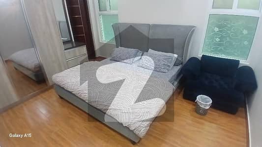 بحریہ ٹاؤن فیز 2 بحریہ ٹاؤن راولپنڈی,راولپنڈی میں 5 کمروں کا 10 مرلہ مکان 3.5 لاکھ میں کرایہ پر دستیاب ہے۔