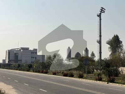 05 Marla Corner Plot For Sale Ready To Possession In C Block Lda City only serious buyer contact me