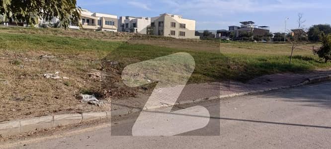 بحریہ ٹاؤن فیز 8 ۔ بلاک ای بحریہ ٹاؤن فیز 8,بحریہ ٹاؤن راولپنڈی,راولپنڈی میں 1 کنال رہائشی پلاٹ 1.65 کروڑ میں برائے فروخت۔ بحریہ ٹاؤن فیز 8 ۔ بلاک ای بحریہ ٹاؤن فیز 8,بحریہ ٹاؤن راولپنڈی,راولپنڈی میں 1 کنال رہائشی پلاٹ 1.65 کروڑ میں برائے فروخت۔