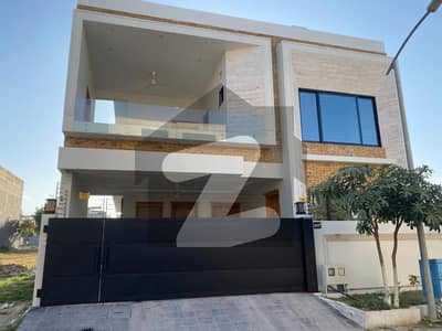 Modern 10 Marla Double Story House with Premium Finishes