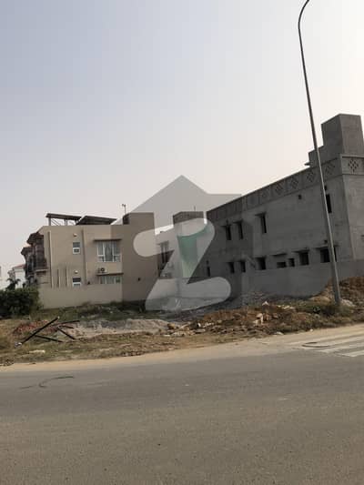 One Kanal Corner Plot Available For Sale In DHA Phase 8 Ex Park View