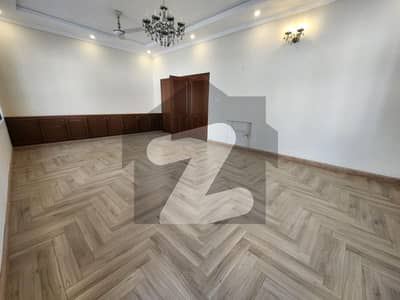 FULLY RENNOVATED HOUSE FOR RENT