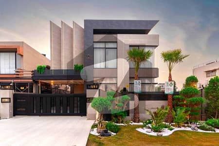 LUXURY BRAND NEW MAZHAR MUNEER DESIGN TOP LOCATION NEAR PARK BUNGALOW