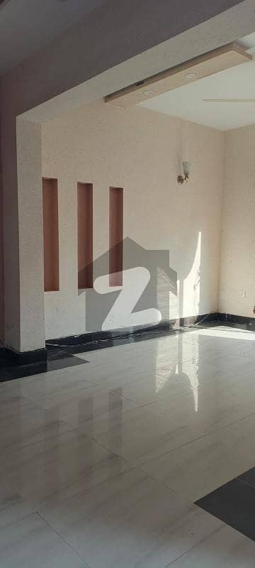 ڈی ایچ اے 11 رہبر فیز 2 ڈی ایچ اے 11 رہبر,لاہور میں 3 کمروں کا 5 مرلہ مکان 85.0 ہزار میں کرایہ پر دستیاب ہے۔