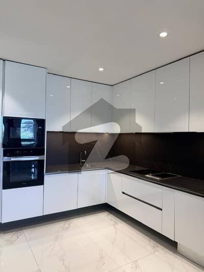 گلبرگ لاہور میں 2 کمروں کا 9 مرلہ فلیٹ 2.3 لاکھ میں کرایہ پر دستیاب ہے۔