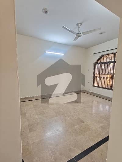 30x60 7 Marla Ground Portion Prime Location For Rent In G13