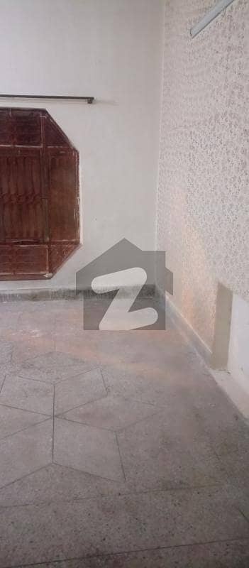 آئی ۔ 10/1 آئی ۔ 10,اسلام آباد میں 4 کمروں کا 4 مرلہ مکان 2.5 کروڑ میں برائے فروخت۔ آئی ۔ 10/1 آئی ۔ 10,اسلام آباد میں 4 کمروں کا 4 مرلہ مکان 2.5 کروڑ میں برائے فروخت۔