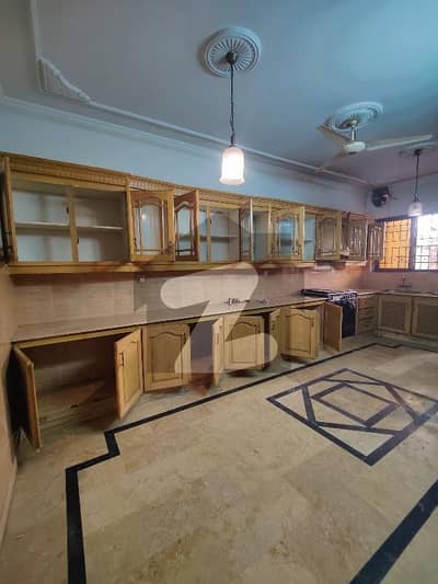 جی ۔ 10/2 جی ۔ 10,اسلام آباد میں 3 کمروں کا 14 مرلہ زیریں پورشن 1.6 لاکھ میں کرایہ پر دستیاب ہے۔