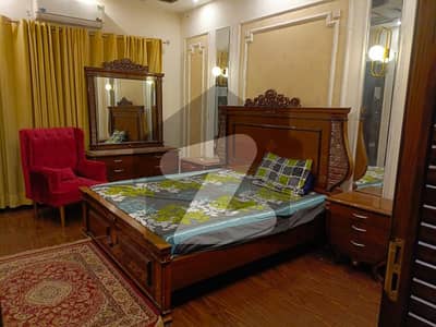 ڈی ایچ اے فیز 8 ڈیفنس (ڈی ایچ اے),لاہور میں 1 کمرے کا 3 مرلہ بالائی پورشن 40.0 ہزار میں کرایہ پر دستیاب ہے۔