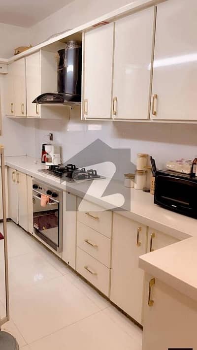 بہادر آباد گلشنِ اقبال ٹاؤن,کراچی میں 3 کمروں کا 8 مرلہ فلیٹ 1.6 لاکھ میں کرایہ پر دستیاب ہے۔ بہادر آباد گلشنِ اقبال ٹاؤن,کراچی میں 3 کمروں کا 8 مرلہ فلیٹ 1.6 لاکھ میں کرایہ پر دستیاب ہے۔