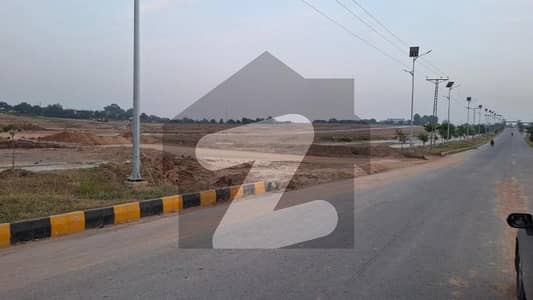 بحریہ ٹاؤن فیز 8 - عثمان ڈی بلاک بحریہ ٹاؤن فیز 8 ۔ سفاری ویلی,بحریہ ٹاؤن فیز 8,بحریہ ٹاؤن راولپنڈی,راولپنڈی میں 2 کنال رہائشی پلاٹ 3.2 کروڑ میں برائے فروخت۔