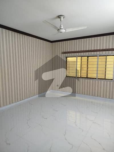 ڈی ایچ اے ڈیفینس فیز 2 ڈی ایچ اے ڈیفینس,اسلام آباد میں 3 کمروں کا 1 کنال بالائی پورشن 90.0 ہزار میں کرایہ پر دستیاب ہے۔