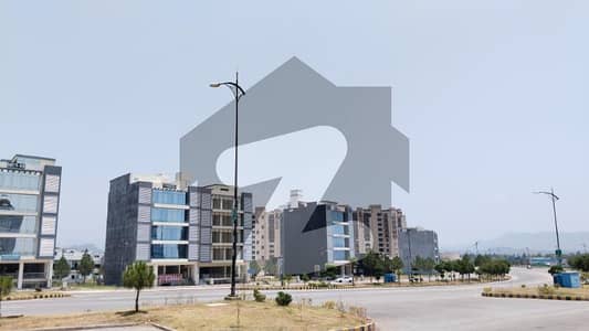 بحریہ انکلیو - سیکٹر سی 1 بحریہ انکلیو,بحریہ ٹاؤن,اسلام آباد میں 8 مرلہ کمرشل پلاٹ 7.0 کروڑ میں برائے فروخت۔