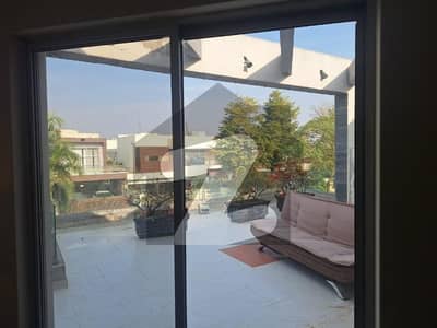 1 KANAL UPPER PORTION AVAILABLE FOR RENT IN DHA PHASE 5