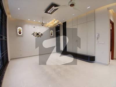 10 Marla House For Rent in Eden Garden Canal Road Pic's Not Real