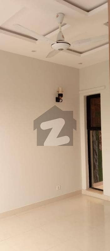 سینٹرل پارک ہاؤسنگ سکیم لاہور میں 1 کمرے کا 3 مرلہ مکان 31.0 ہزار میں کرایہ پر دستیاب ہے۔