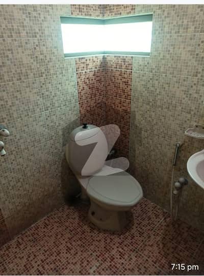 جوہر ٹاؤن فیز 1 جوہر ٹاؤن,لاہور میں 3 کمروں کا 1 کنال زیریں پورشن 90.0 ہزار میں کرایہ پر دستیاب ہے۔