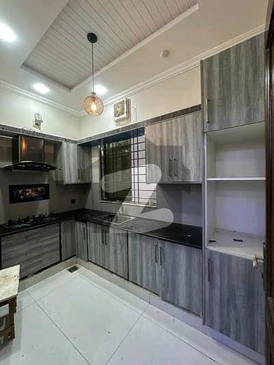 آئی ۔ 11 اسلام آباد میں 4 کمروں کا 4 مرلہ مکان 95.0 ہزار میں کرایہ پر دستیاب ہے۔