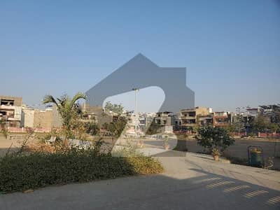 200 sqyard plot available for sale