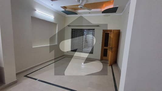 واپڈا ٹاؤن فیز 1 واپڈا ٹاؤن,لاہور میں 4 کمروں کا 10 مرلہ مکان 1.3 لاکھ میں کرایہ پر دستیاب ہے۔ واپڈا ٹاؤن فیز 1 واپڈا ٹاؤن,لاہور میں 4 کمروں کا 10 مرلہ مکان 1.3 لاکھ میں کرایہ پر دستیاب ہے۔