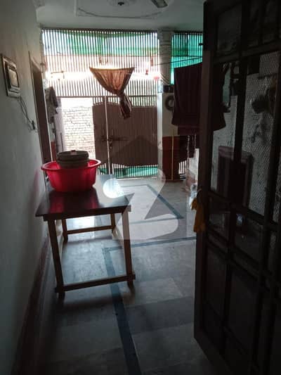 Chakri road or girja road se musalik gulafshan clony me Manisb rate py gr for sale