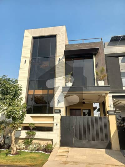 SEMI FURNISH 5-MARLA ELEGANT AND FULLY MAINTAINED SUPER HOT LOCATED BRAND NEW BUNGALOW IS AVAILABLE IN THE BEST BLOCK OF DHA LAHORE.