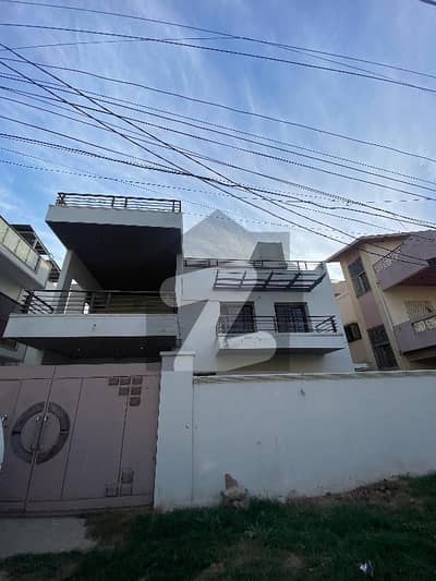 گلشنِ اقبال - بلاک 6 گلشنِ اقبال,گلشنِ اقبال ٹاؤن,کراچی میں 8 کمروں کا 16 مرلہ مکان 9.5 کروڑ میں برائے فروخت۔ گلشنِ اقبال - بلاک 6 گلشنِ اقبال,گلشنِ اقبال ٹاؤن,کراچی میں 8 کمروں کا 16 مرلہ مکان 9.5 کروڑ میں برائے فروخت۔