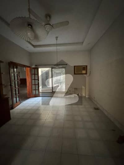 17-Marla House For Sale On Main Sarfaraz Rafiqui Road Lahore Cantt.
