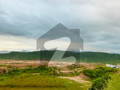 10 Marla corner with extra land for sale in ME-1